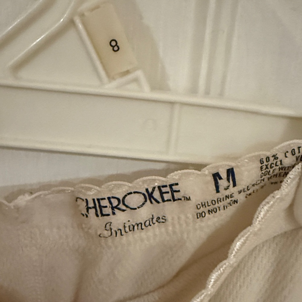 Cherokee Cream Intimates - Picture 2 of 5